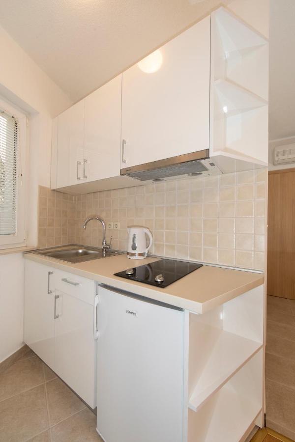 Apartments Milana 2 Tučepi Eksteriør bilde