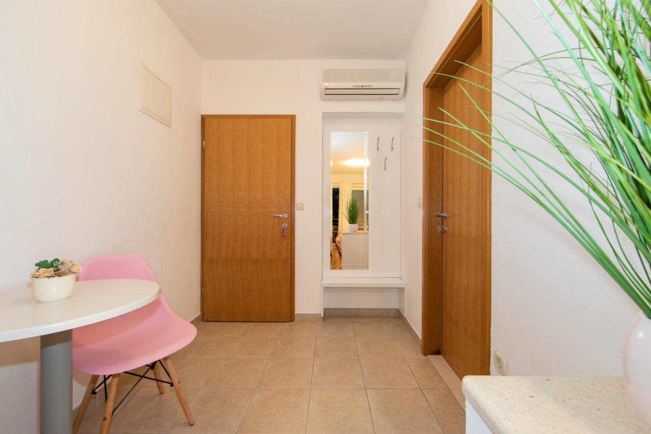 Apartments Milana 2 Tučepi Eksteriør bilde