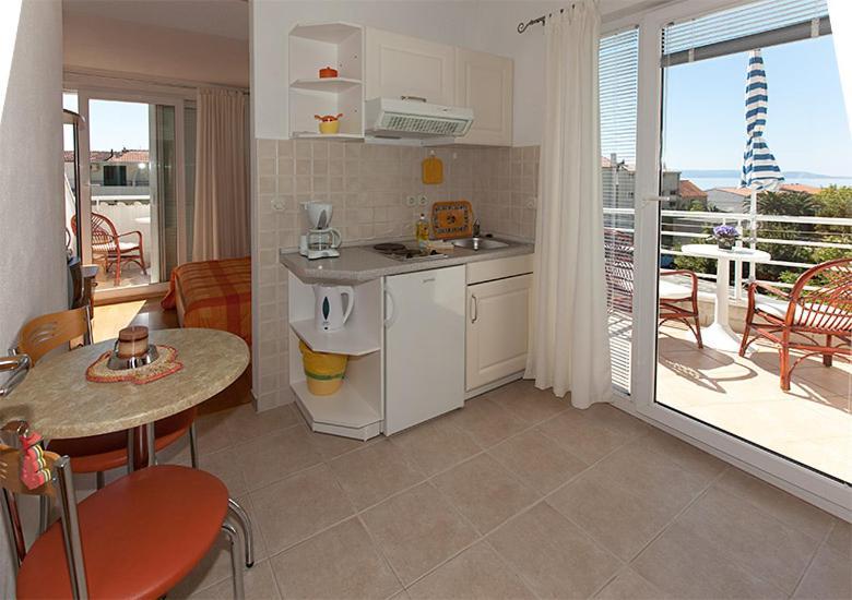 Apartments Milana 2 Tučepi Eksteriør bilde