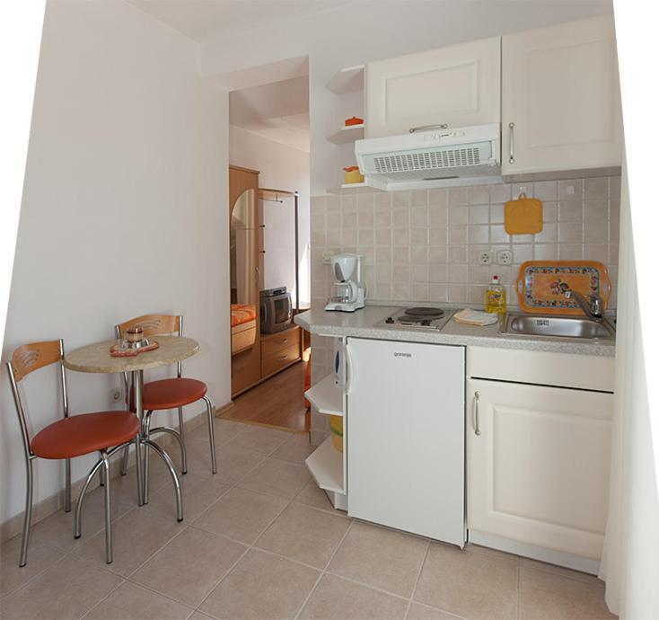 Apartments Milana 2 Tučepi Eksteriør bilde
