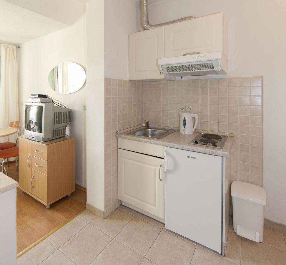 Apartments Milana 2 Tučepi Eksteriør bilde