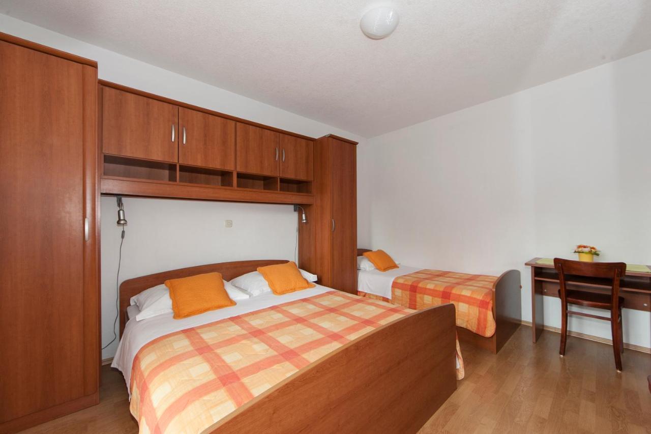 Apartments Milana 2 Tučepi Eksteriør bilde